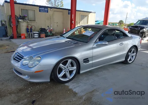 2005 Mercedes-Benz Sl 500 z USA, uszkodzony, nr VIN WDBSK75F45F086991